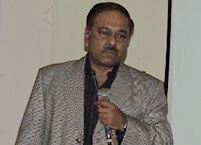 Dr. Vinay Bhomia